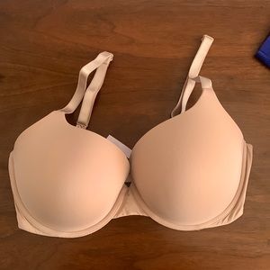 Victoria’s Secret T-shirt Pushup full coverage bra